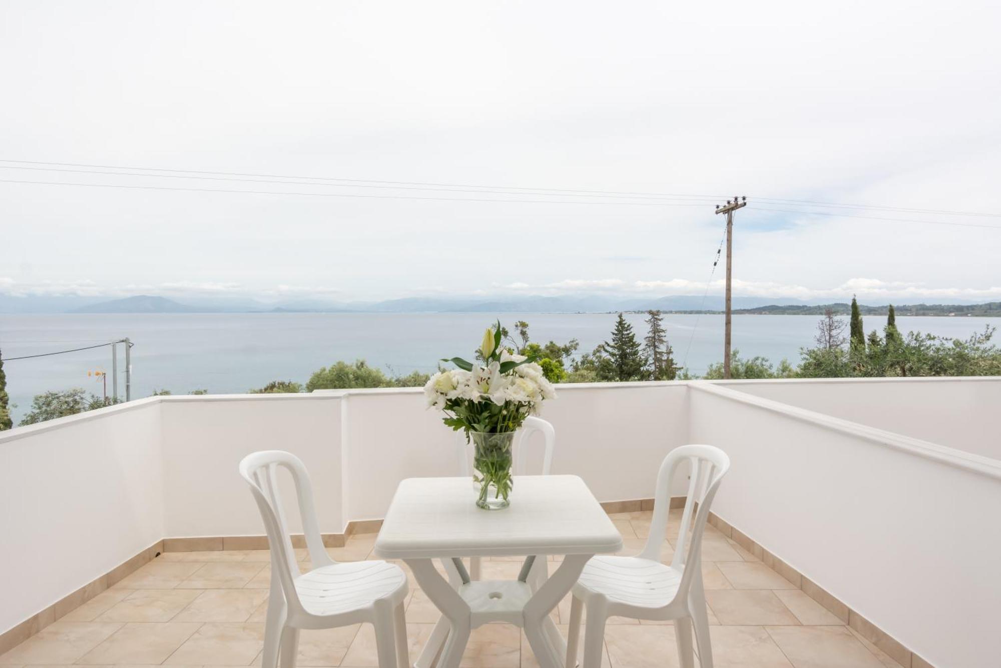 Corfu Aquamarine Aparthotel Notos Bagian luar foto