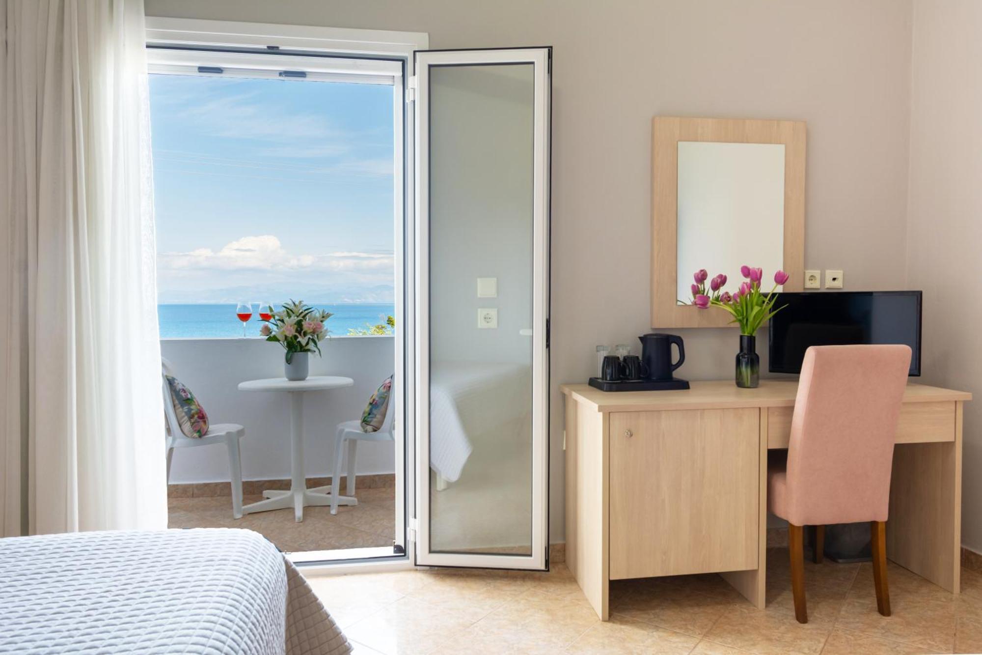 Corfu Aquamarine Aparthotel Notos Bagian luar foto