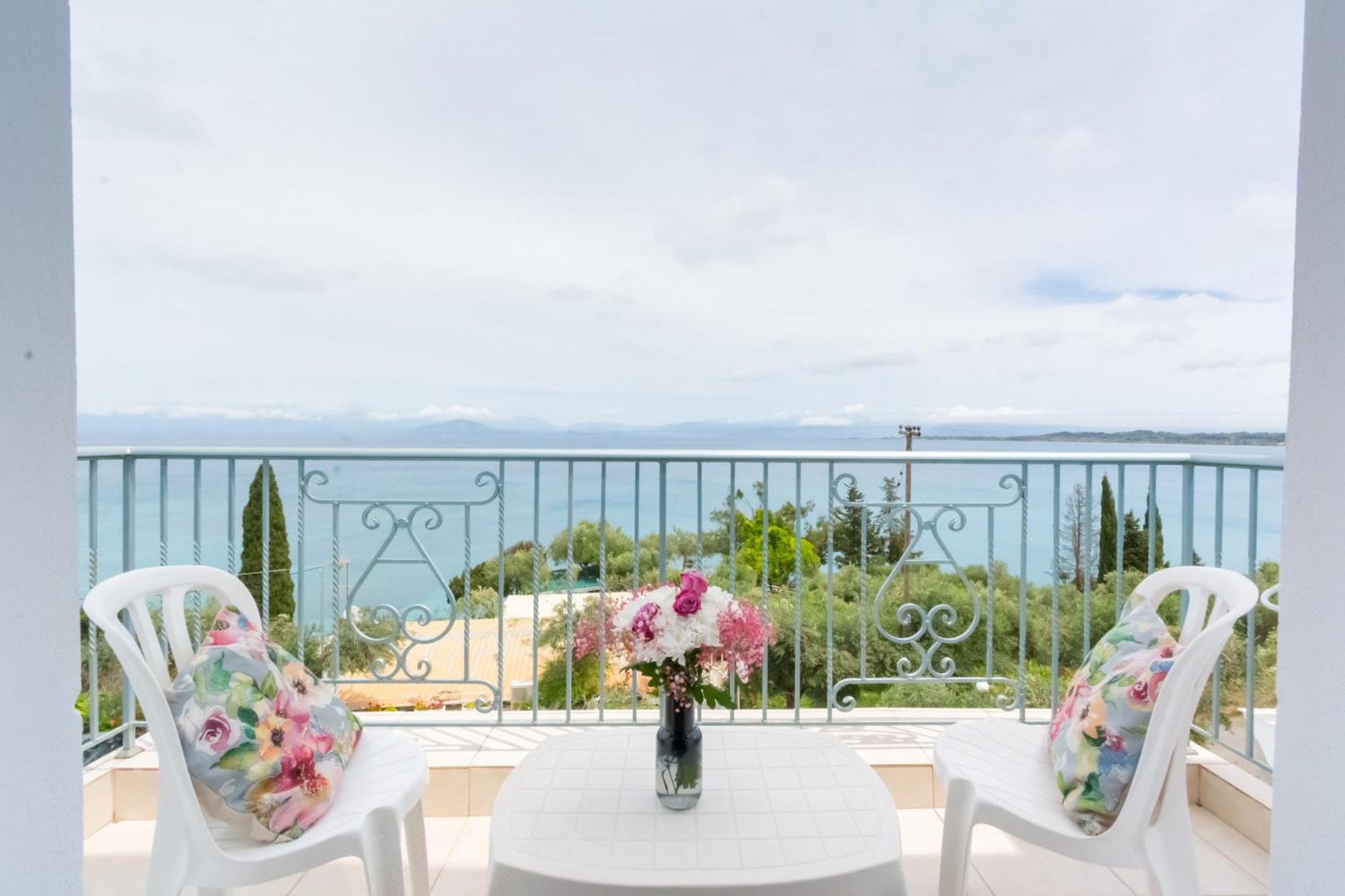 Corfu Aquamarine Aparthotel Notos Ruang foto